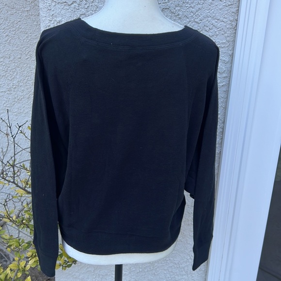 Chasor x Disney Villains Ursula Vixen Black Sweatshirt Women's Size S NWT - Picture 4 of 7